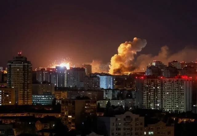 러시아 "키이우 군수시설 대규모 공습" 주장…미사일·드론 생산 거점 타격 발표