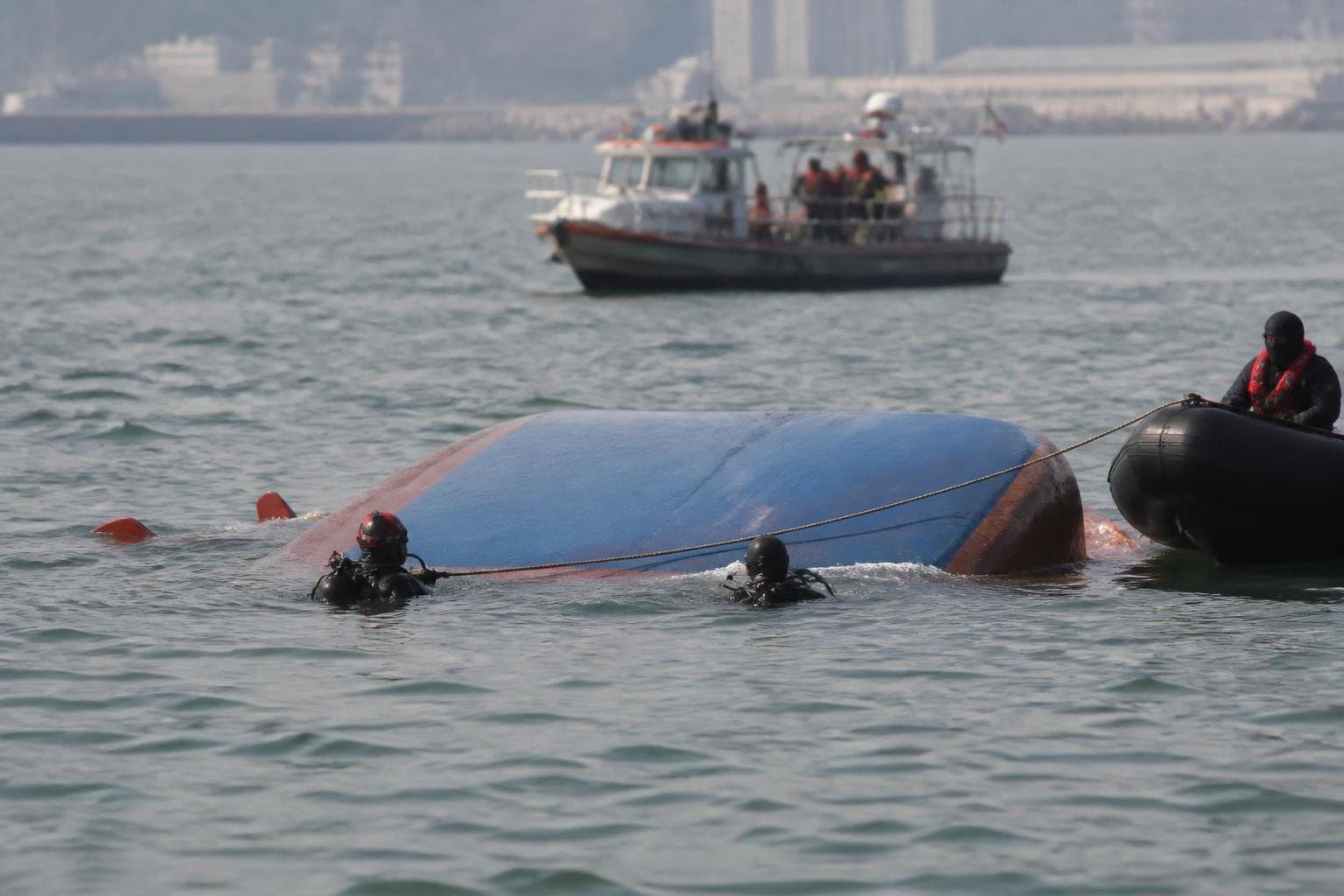 부산 예인선 전복, 선원 2명 해상 추락 확인…압수수색 진행