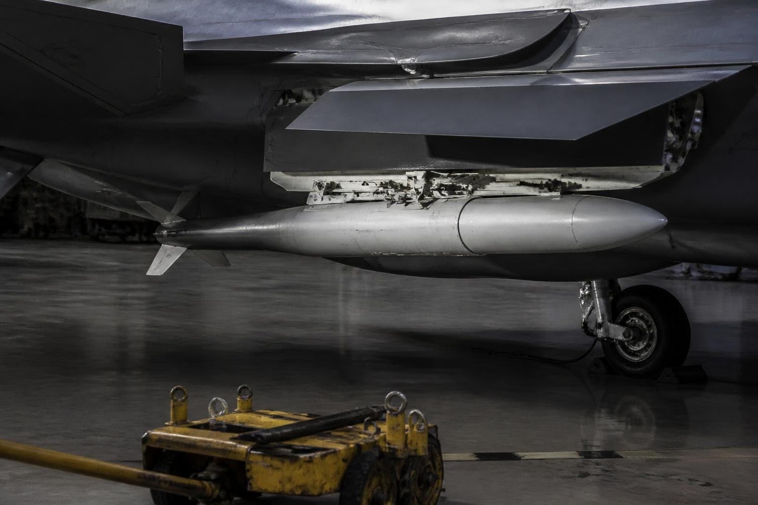 F-35 탑재 대형 미사일 정체 공개…중국 긴장