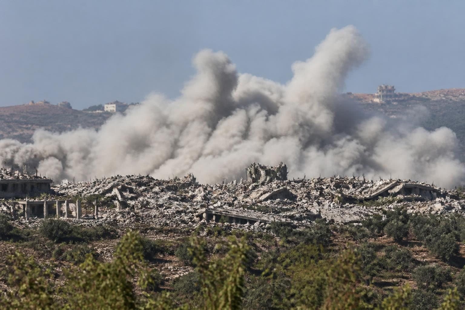 이스라엘, 레바논 남부 바니하얀 마을 폭발로 대규모 파괴