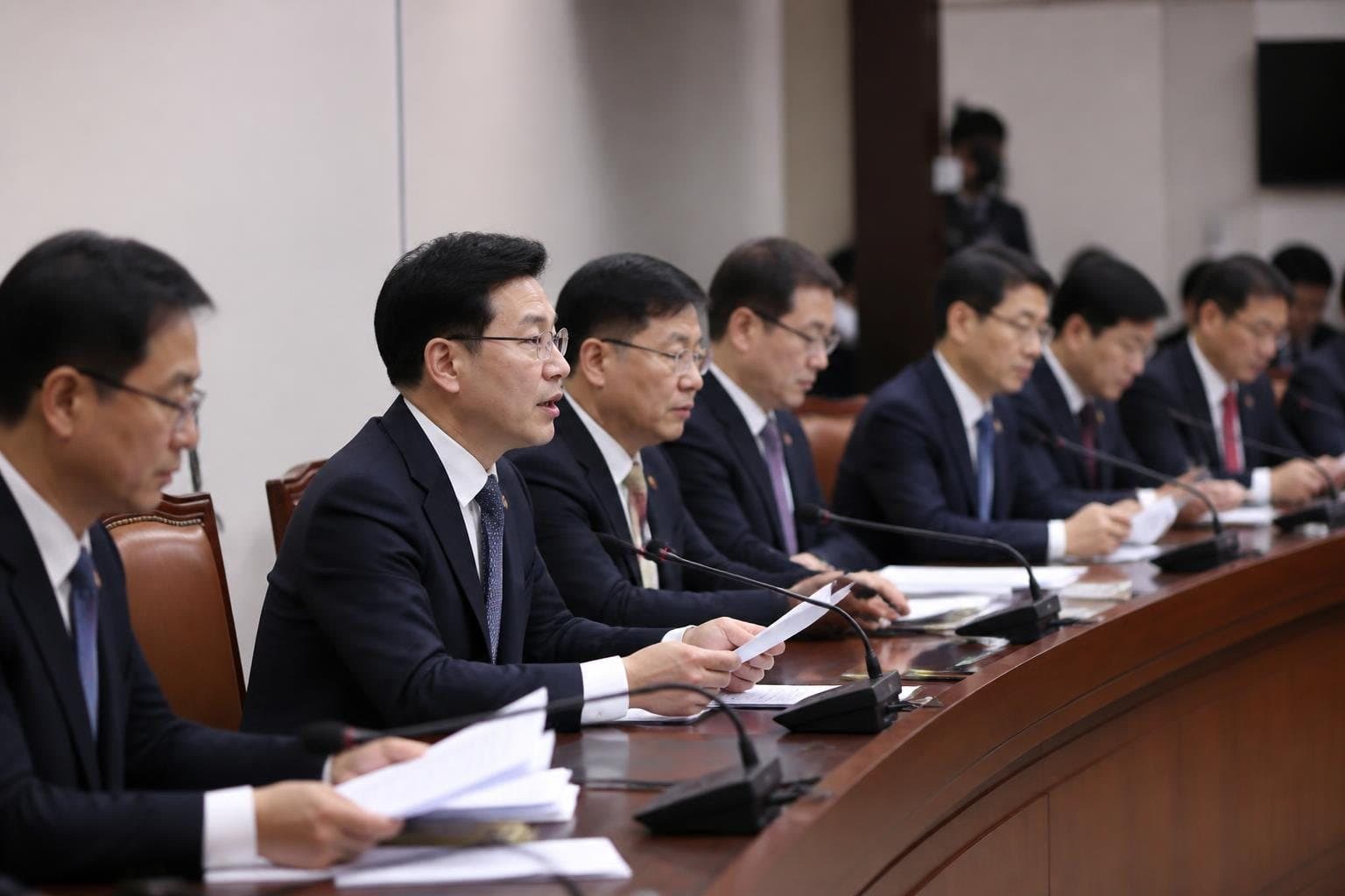 당정, 2027년 예산안 5대 분야 집중 투자…지방국립대 등록금 전액 지원 추진