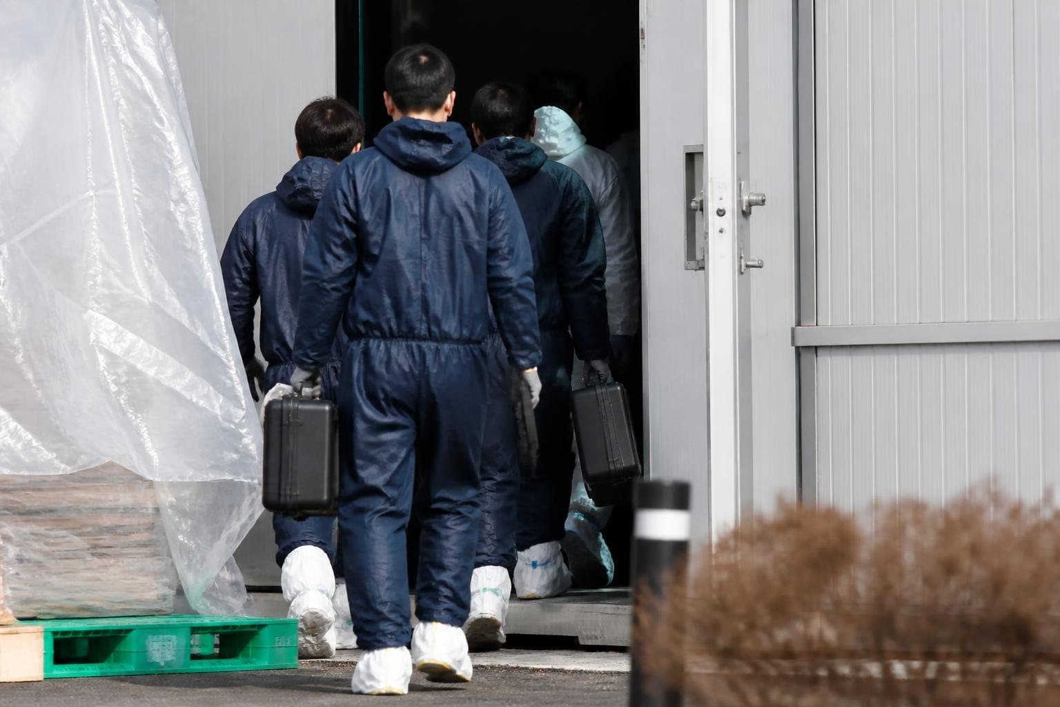 파주 냉동창고 살인 카페 업주, 계획 범죄 정황 포착…공범 추적 중