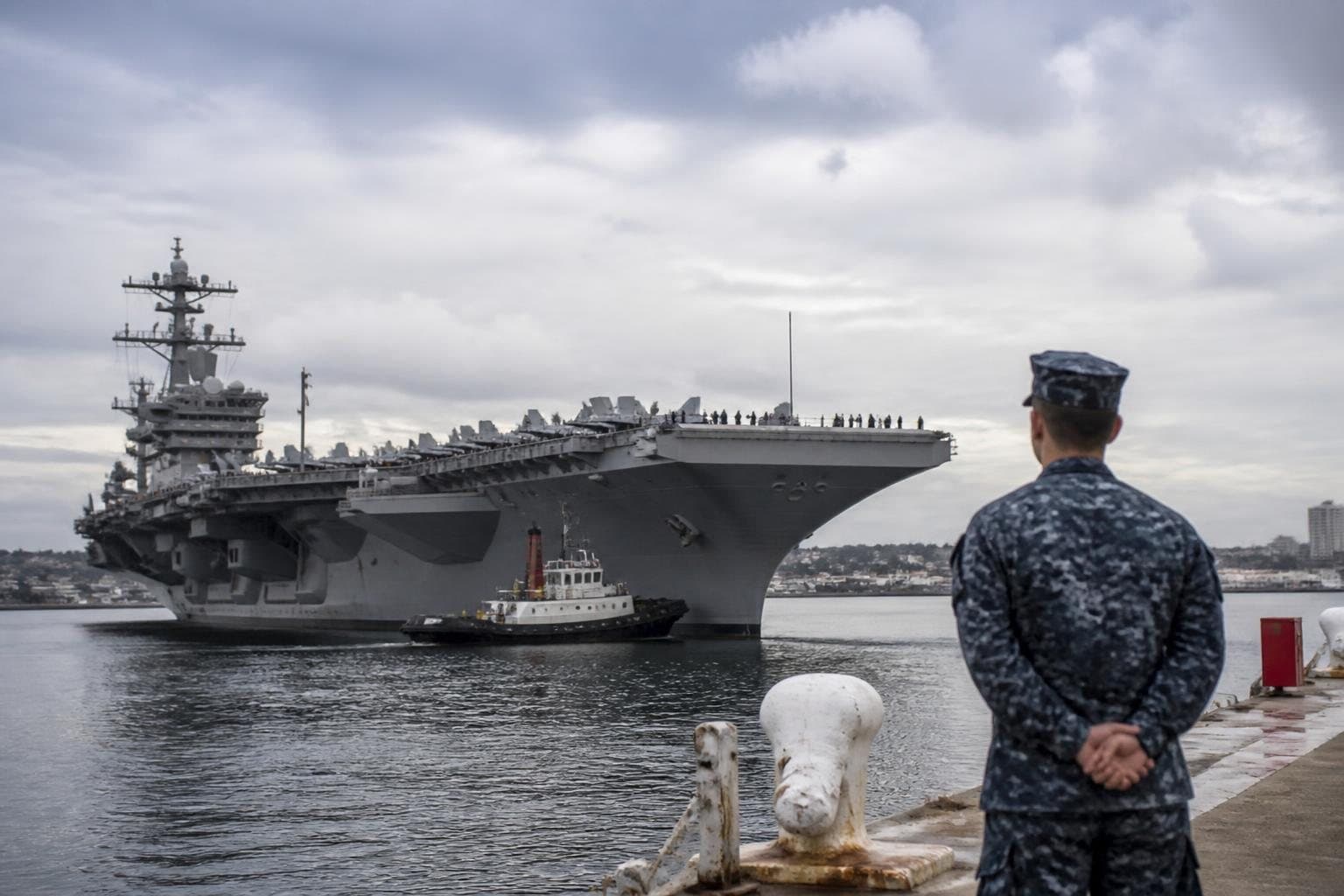 USS 링컨, 9개월 배치 후 샌디에이고 복귀…구축함 2척은 잔류